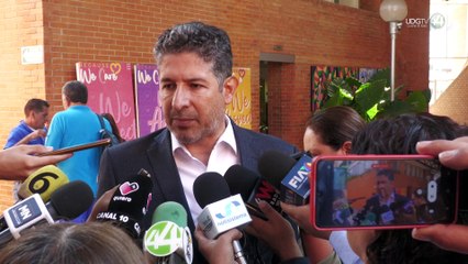 Madres y padres de Jalisco aportan de 100 a 900 pesos en cuotas escolares