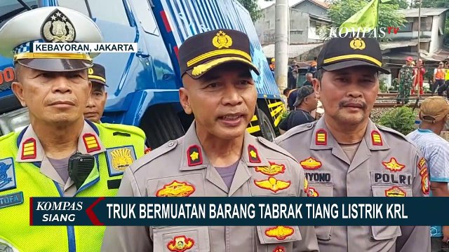 Kondisi Terkini Pasca Truk Tabrak Tiang Listrik KRL di Bintaro, Truk Mulai Dievakuasi