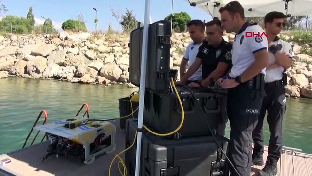 Van Emniyet Müdürlüğü Deniz Polisi, Boğulma Vakalarına Müdahale Ediyor