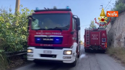 Incendi a Palermo, l'intervento dei Vigili del Fuoco