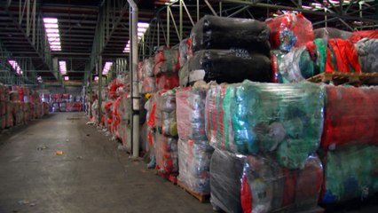 Big 2 supermarkets ship plastic offshore for recycling