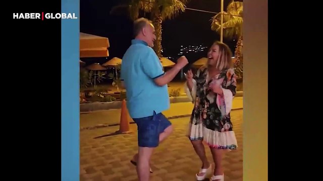 Safiye Soyman ve Faik Öztürk çiftinin dansı sosyal medyayı salladı