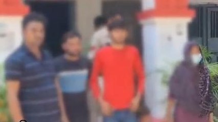 झाँसी: पत्नी को स्टेशन पर प्रेमी के साथ देख पति हुआ आग बबूला, कर दी पिटाई, मामला पहुंचा थाने