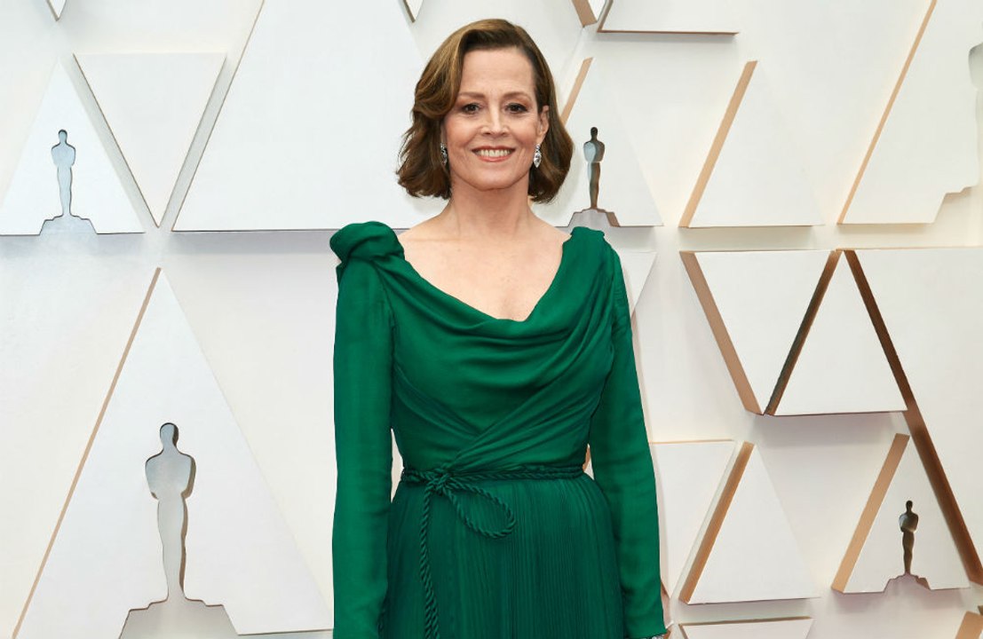 Sigourney Weaver révèle pourquoi elle aime le showbiz