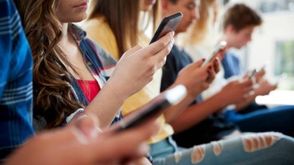 Un Estudiante Ha Sido Expulsado Del Instituto Por Publicar Memes En Redes Sociales