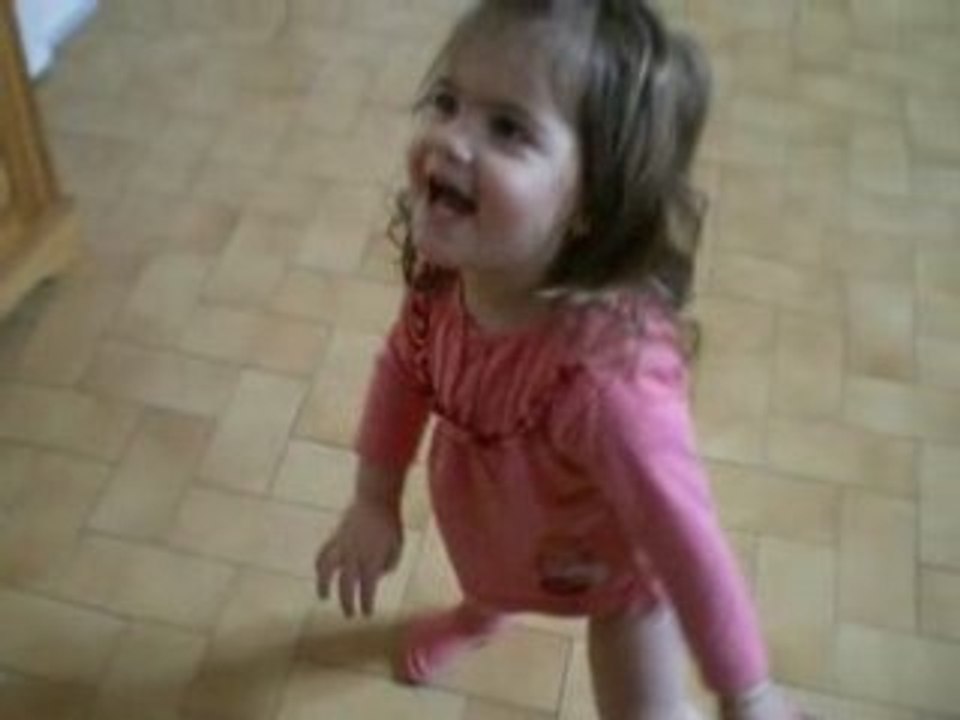 MDR !!! Lily quand elle à fait caca dans sa couche !