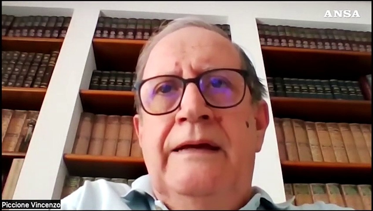 Emergenza incendi, il geologo: "In Sicilia situazione unica e anomala"