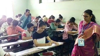 SURAT VIDEO : गुजरात बोर्ड ने जारी किए 2024 के 14 प्रश्नपत्र