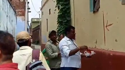 जहानाबाद: बंधुगंज में अतिक्रमण हटाने पहुंचे प्रशासनिक पदाधिकारी, मार्किंग कर वापस लौटा