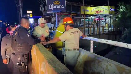 Buscan a un hombre arrastrado por la corriente, ahora en Arroyo El Seco