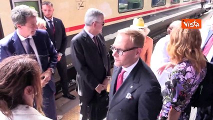Lino Banfi su treno turistico Trenitalia: "Sto benissimo, orgoglioso di essere qui"