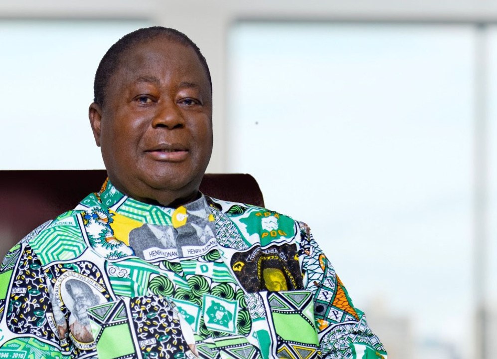 La chronique _ Peut-on changer nos constitutions _