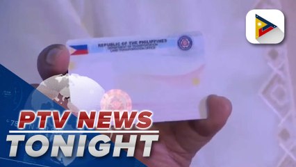 Скачать видео: First batch of plastic cards for driver’s license arrive in LTO