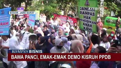 Ratusan Emak-Emak di Bogor Bawa Panci Demo PPDB Sistem Zonasi