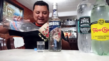 ¡Levanta tu copa y únete a una noche bohemia y relajada como ninguna otra! En estos emocionantes videos de Dailymotion, te invitamos a compartir momentos memorables mientras disfrutas de una botella de vodka Wyborowa y agua mineral de manantial. Las conve