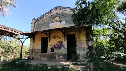ANTIGA ESTAÇÃO DE TREM ABANDONADA