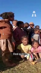 Ces Chaussures Suivent la Croissance des Enfants ! 