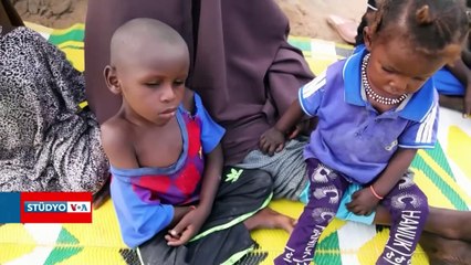 Somalili eski mülteci ABD'de can yeleklerinden moda tasarımları üretiyor