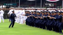 Jokowi Sampai Tepuk Tangan! Saksikan Selebrasi Gabungan Pelantikan Perwira TNI-Polri di Istana
