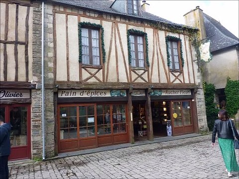 Enseignes de magasins - Musique : 6/8 de la pêche à la mouche (A Gauthier) - Eric : guitares, mandolines.