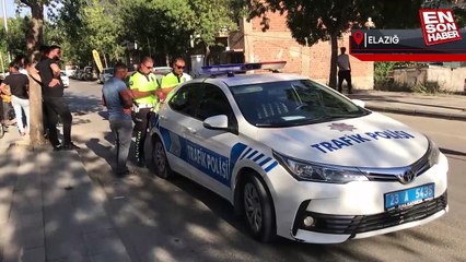 Elazığ'da aniden yola çıkan 3 çocuğa otomobil çarptı