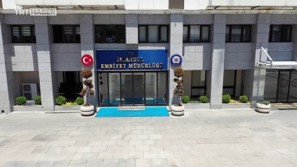 Kargo dolandırıcıları yakayı ele verdi