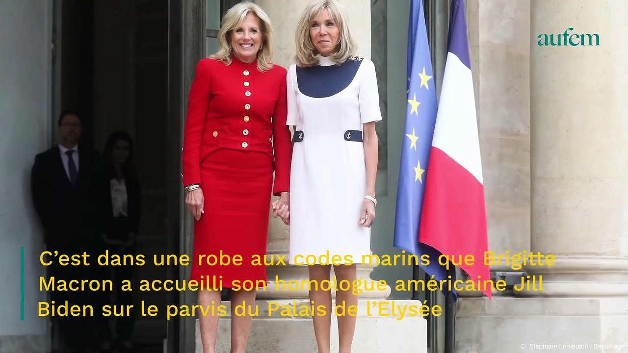 Brigitte Macron Avec Une Robe Courte, Un Détail De Sa Tenue Surprend ...