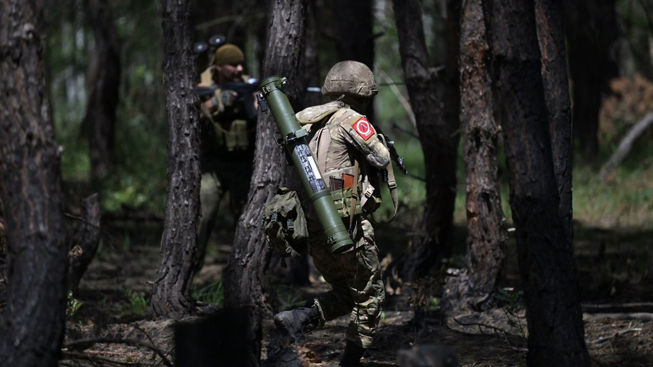 "bald werden sie uns alle hier umbringen": russischer soldat beklagt armeeführung