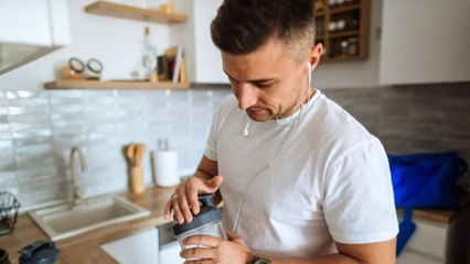 Longevity expert who wants to live to 120 starts every day with this 8-ingredient ‘healthy aging shake.’ Here’s the recipe