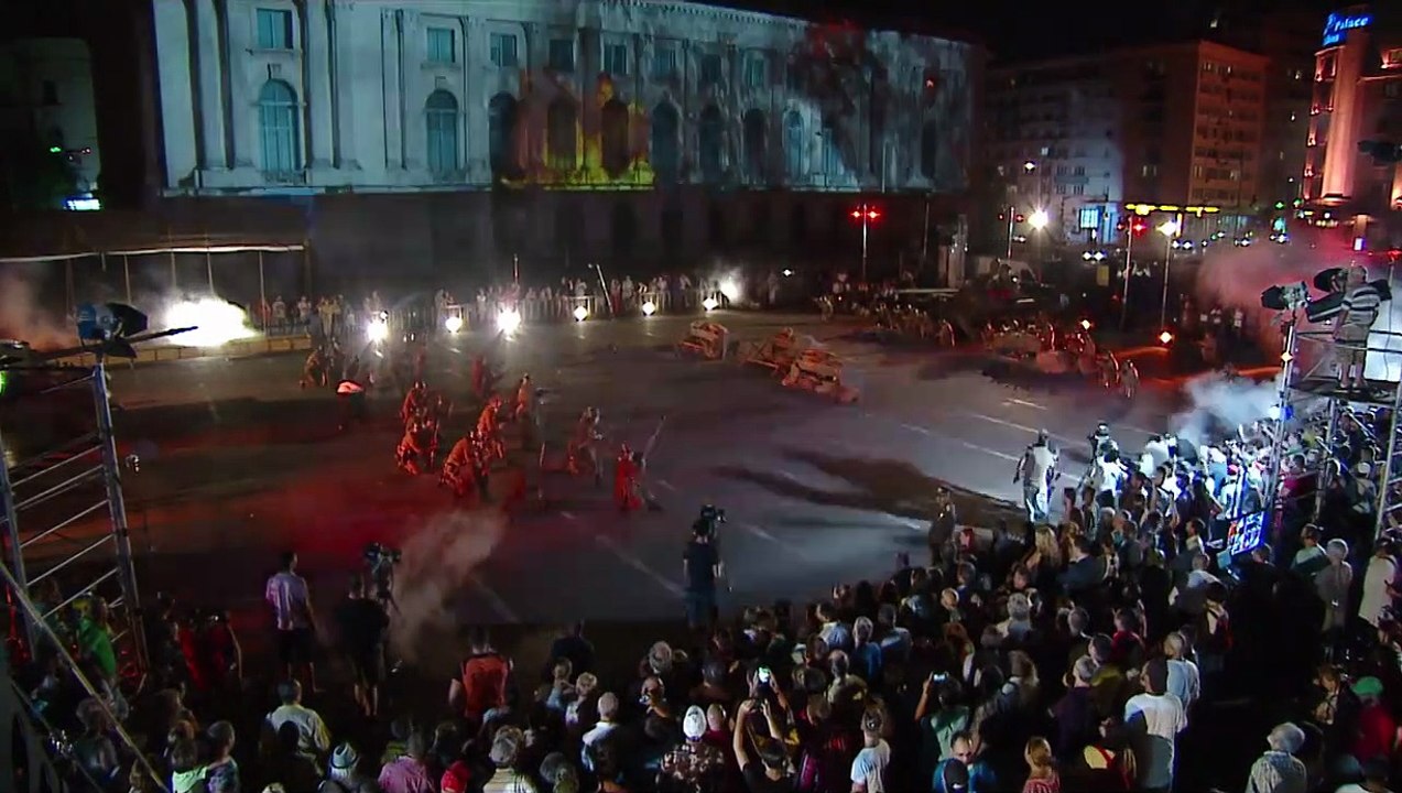 Peu m'importe si l'Histoire nous considère comme des barbares Bande-annonce (EN)