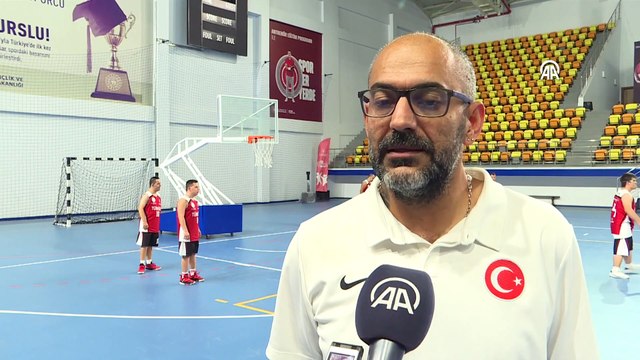 ANKARA - Özel Sporcular Down Basketbol Milli Takımı, Avrupa şampiyonluğu için çalışıyor