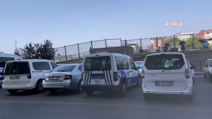 Kelepçeyle gözaltına alınan gazeteci Evrim Kepenek, adli kontrol şartıyla serbest bırakıldı