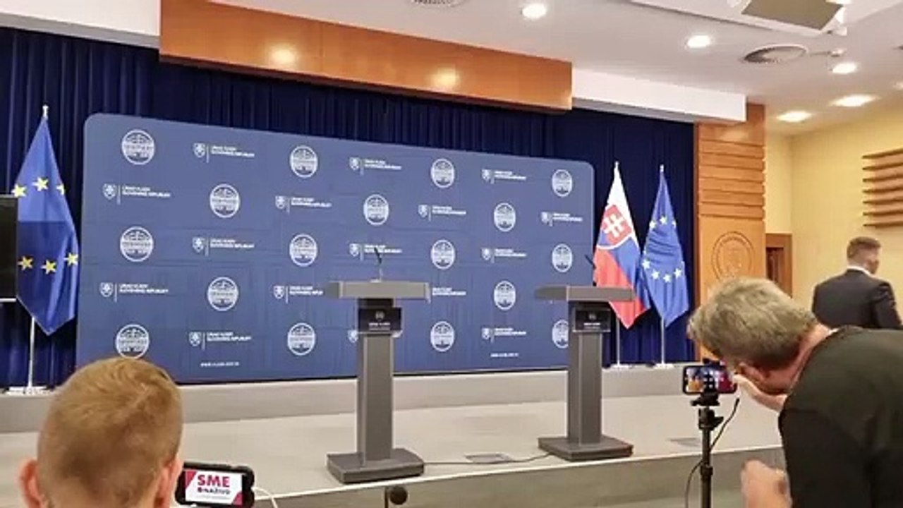 ZÁZNAM: Premiér označil výroky V. Orbána o Slovensku za neprijateľné