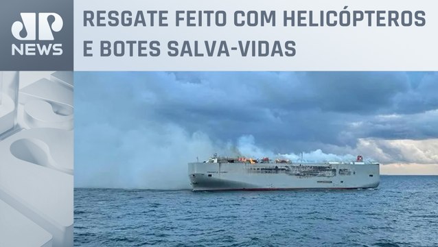 Uma pessoa morre após navio com 3 mil carros pegar fogo na costa da Holanda