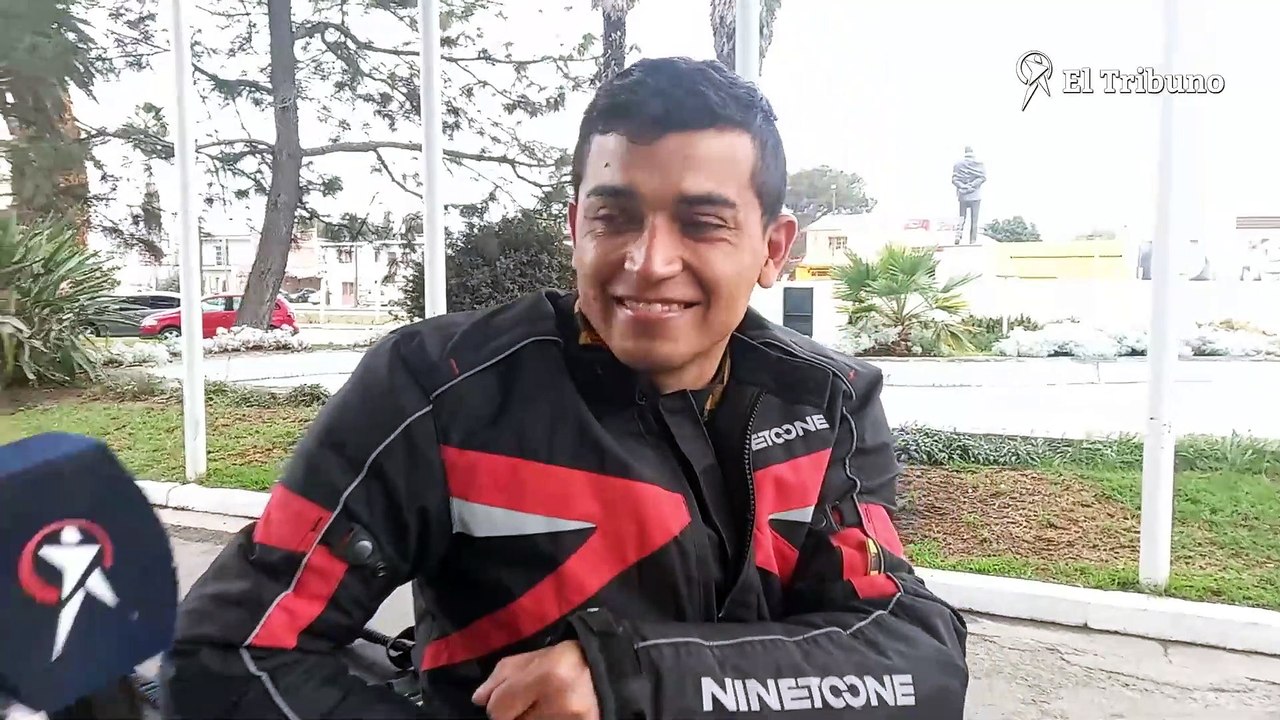 "Rulo" Gatica, el motoaventurero que recorre Sudamérica y se enamoró de Salta