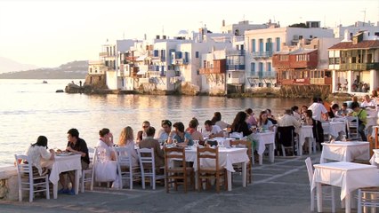 According to Travel Experts, These Splurge-Worthy Destinations Can’t Be Missed!