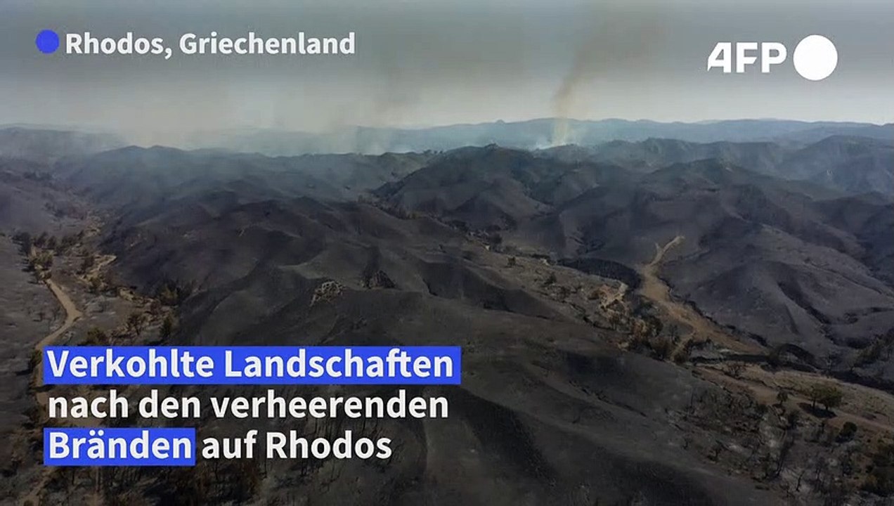Verkohlte Landschaften nach Bränden auf Rhodos