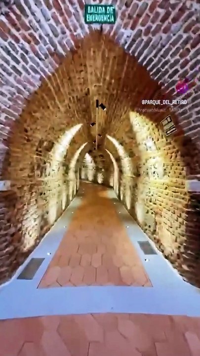 La montaña artificial en pleno centro de Madrid que seduce con sus espectaculares cascadas