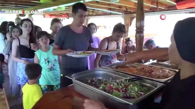 Antalya'nın turizm bölgesi Adrasan'da yat turlarına yoğun ilgi: Deniz oldukça temiz, suyu içilebilecek kadar güzel