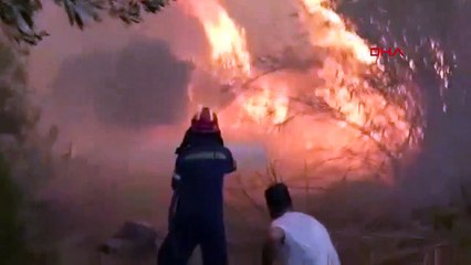 État d'urgence déclaré à Rhodes, qui s'est rendu aux flammes pendant 9 jours