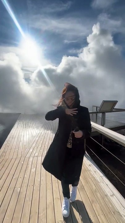 Les nuages ​​​​islandais ruinent l'esthétique