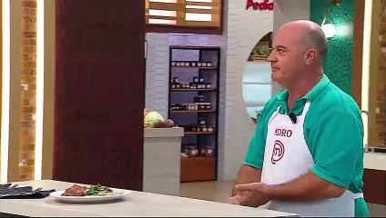 ¡Carne cruda! Así enfrentó el chef Marko a Pedro
