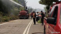 Rodi in fiamme, si tagliano gli alberi prima che prendano fuoco