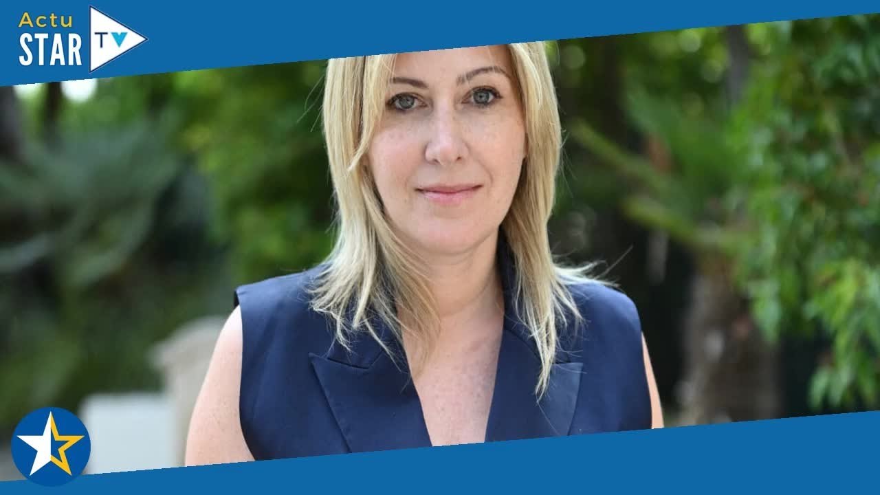 "Ça peut être très pesant" : Amanda Sthers, ce traumatisme violent dont elle garde encore des séquel