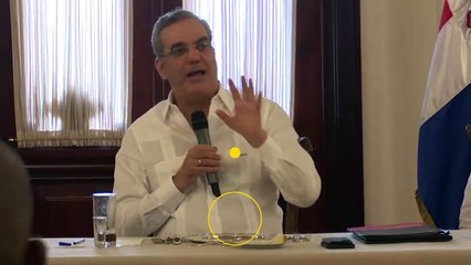 ABINADER RECONOCE CON MEDALLA PRESIDENCIAL AL MÉRITO CIVIL A FEFITA LA GRANDE Y OTROS 7 MÚSICOS TÍPICOS