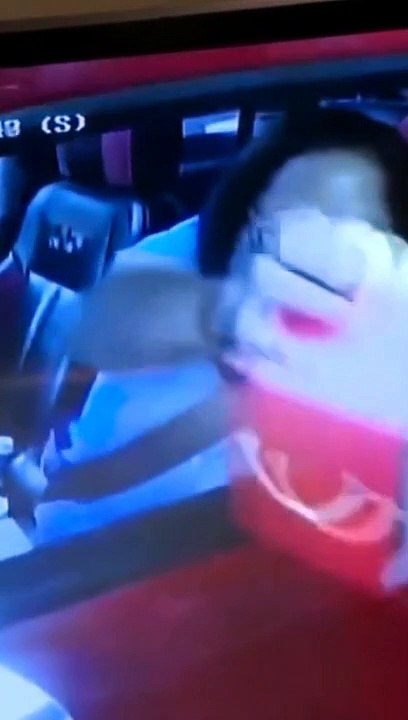 Esta Niña gana 800 mil Dólares al quemarse con un nugget de McDonald's
