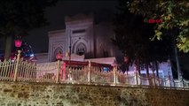 Beşiktaş'ta Yıldız Hamidiye Camii'nde Yangın Çıktı