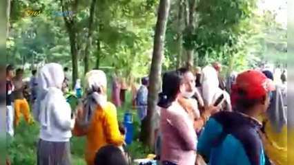 Artis Sultan Raffi Ahmad Bikin Heboh Warga Cikalong Kulon_Cianjur __ Warga Berjubel Menyambut)