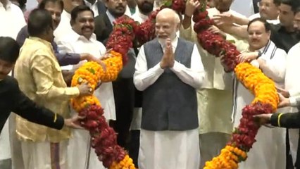 কেন্দ্রের বিরুদ্ধে অনাস্থা বিরোধীদের, কী হবে এবার! জানেন এই প্রস্তাবের খুঁটিনাটি?