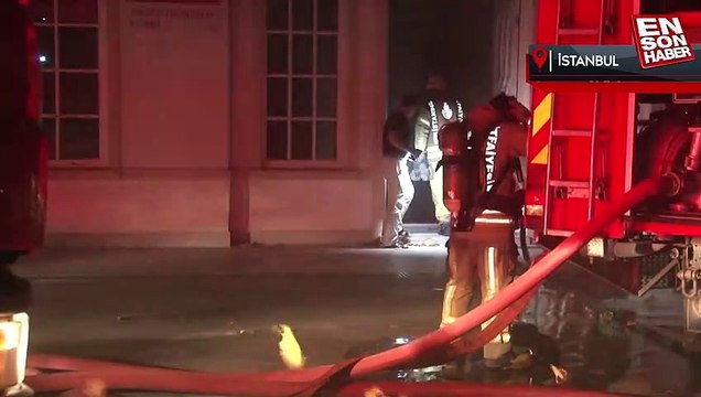 Beşiktaş'ta Yıldız Hamidiye Camisi’nde çıkan yangın söndürüldü